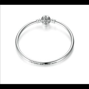 COPY - Pandora snowflake bracelet
